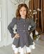Сукня Айворі з гудзиками чорна гусяча лапка для дівчинки від Mini Queenie &mdash; вигляд 1