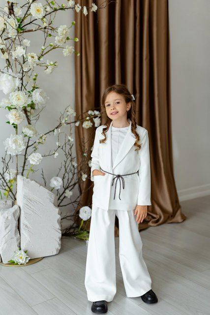 Піджак з поясом і штани палаццо для дівчинки &mdash; Mini Queenie