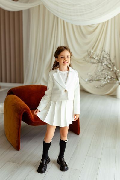Костюм Трініті зі спідницею для дівчинки &mdash; Mini Queenie