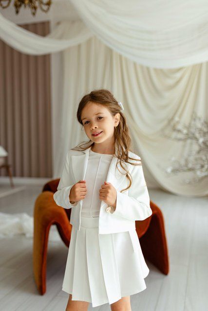 Костюм Трініті зі спідницею для дівчинки &mdash; Mini Queenie