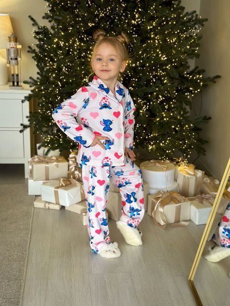 Піжама Еліза біла принт Стіч для дівчинки &mdash; Mini Queenie