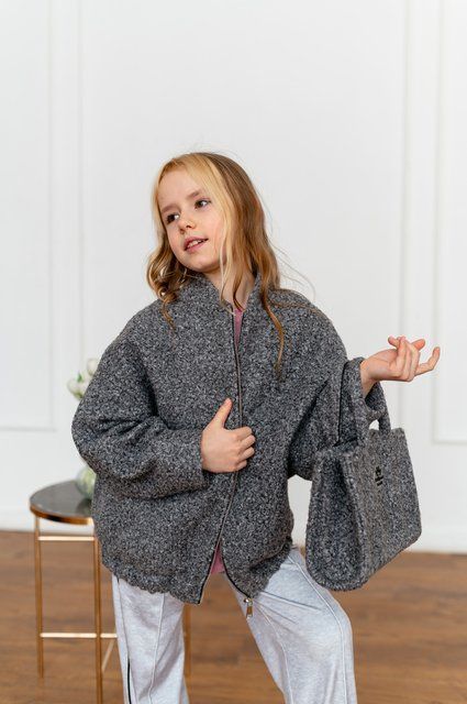 Бомбер Зара букле для дівчинки &mdash; Mini Queenie