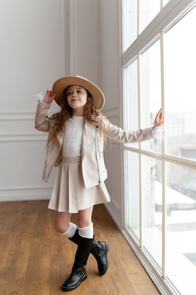 Косуха для дівчинки &mdash; Mini Queenie