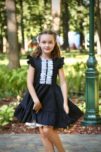 Сукня з мереживом та під'юбником для дівчинки &mdash; Mini Queenie