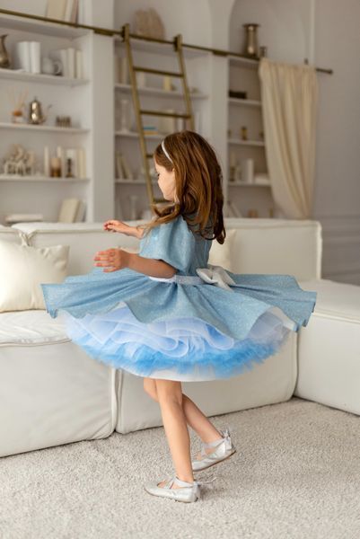 Сукня Адель люрекс блакитна для дівчинки &mdash; Mini Queenie