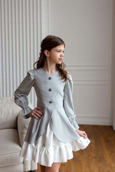 Сукня Айворі з гудзиками сіра гусяча лапка для дівчинки &mdash; Mini Queenie