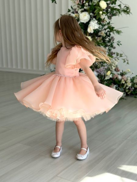 Сукня Зефіка персикова для дівчинки &mdash; Mini Queenie
