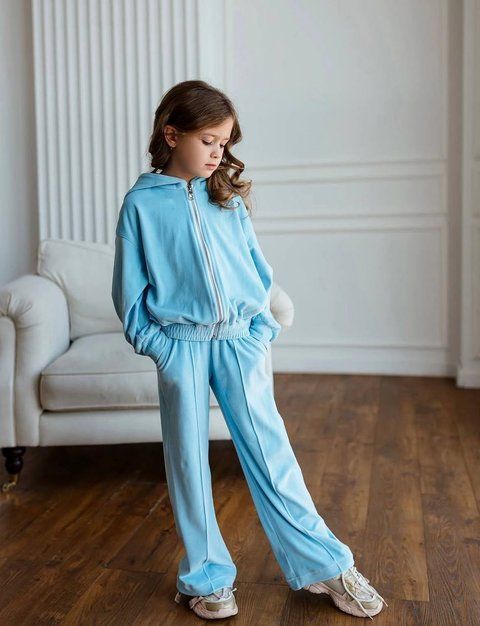 Спортивний костюм Сінті велюровий для дівчинки &mdash; Mini Queenie