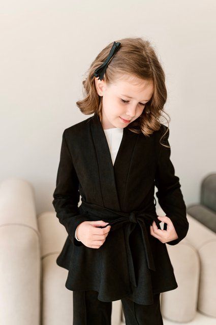 Піджак з баскою та штани кльош для дівчинки &mdash; Mini Queenie
