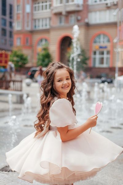 Сукня Адель для дівчинки &mdash; Mini Queenie