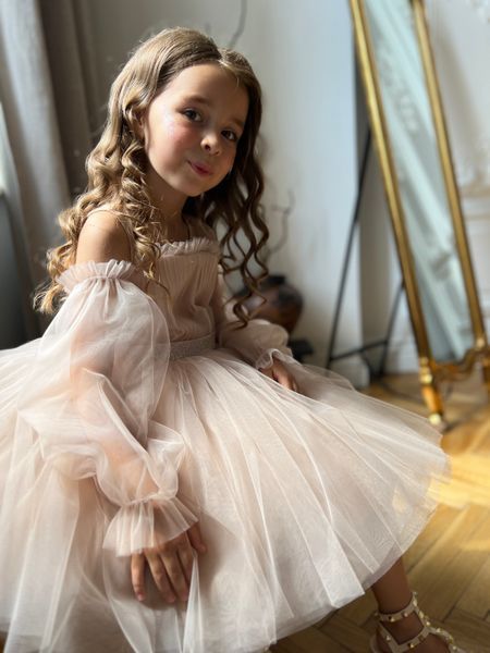 Сукня Тіана бежева для дівчинки &mdash; Mini Queenie