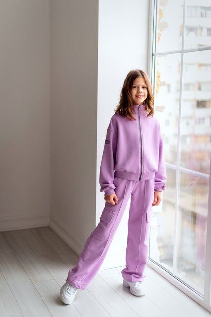 Спортивний костюм Спорт з штанами карго для дівчинки &mdash; Mini Queenie