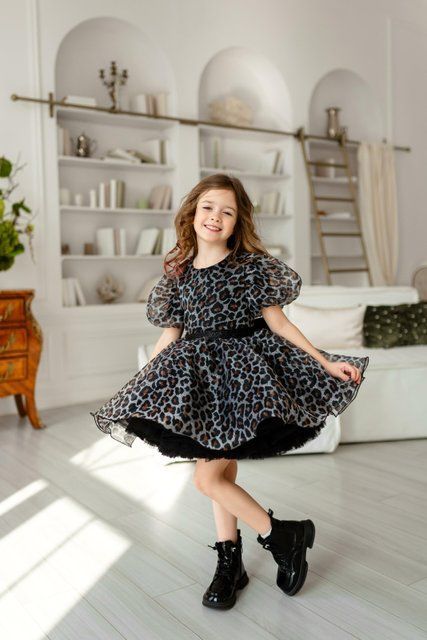 Сукня Адель чорна органза з принтом леопард для дівчинки &mdash; Mini Queenie