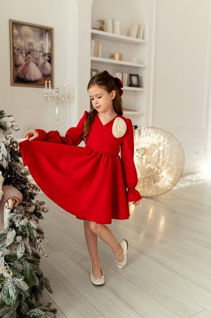 Сукня Злата костюмка для дівчинки &mdash; Mini Queenie