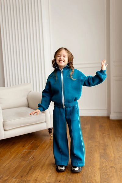 Спортивний костюм Спорт зі накаткою на спині для дівчинки &mdash; Mini Queenie
