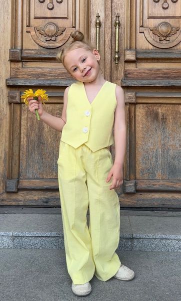 Жилетка та штани льон для дівчинки &mdash; Mini Queenie