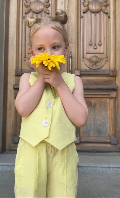 Жилетка та штани льон для дівчинки &mdash; Mini Queenie