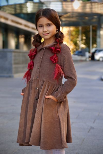 Сукня вельвет бежева для дівчинки &mdash; Mini Queenie