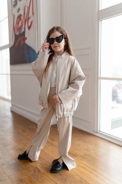 Бомбер Зара для дівчинки &mdash; Mini Queenie