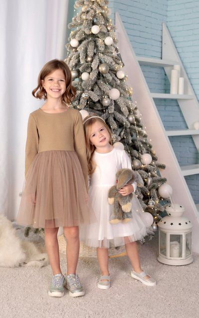 Сукня рубчик біла для дівчинки &mdash; Mini Queenie