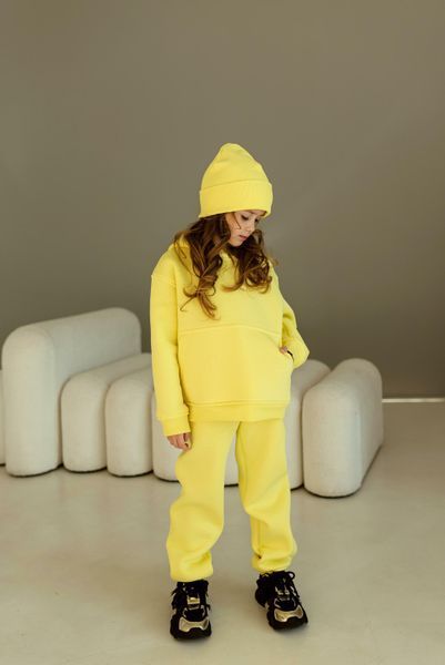 Спортивний костюм Емілі з вишивкою для дівчинки &mdash; Mini Queenie