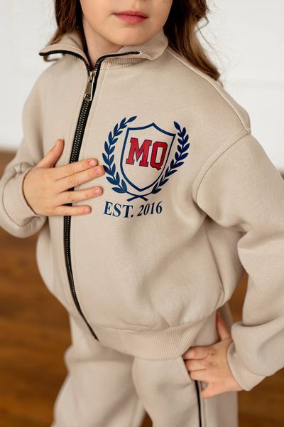 Спортивний костюм Спорт з накаткою попереду для дівчинки &mdash; Mini Queenie