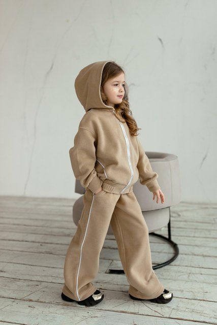 Спортивний костюм Сінті зі змійкою для дівчинки &mdash; Mini Queenie
