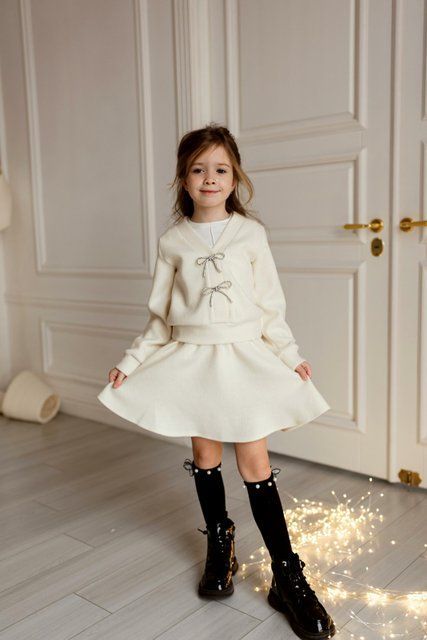 Комплект Олівія кофта та спідниця білий для дівчинки &mdash; Mini Queenie