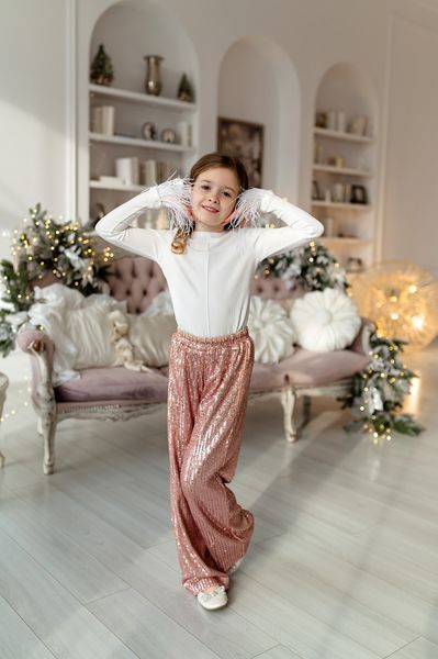 Лонгслів рубчик зі пір'ям білий для дівчинки &mdash; Mini Queenie