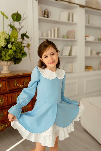 Сукня Айворі міні блакитна для дівчинки &mdash; Mini Queenie