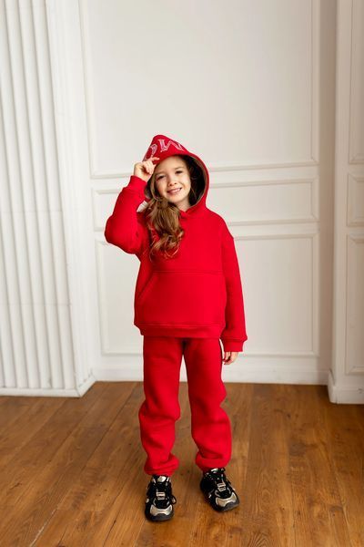 Спортивний костюм Емілі з вишивкою для дівчинки &mdash; Mini Queenie