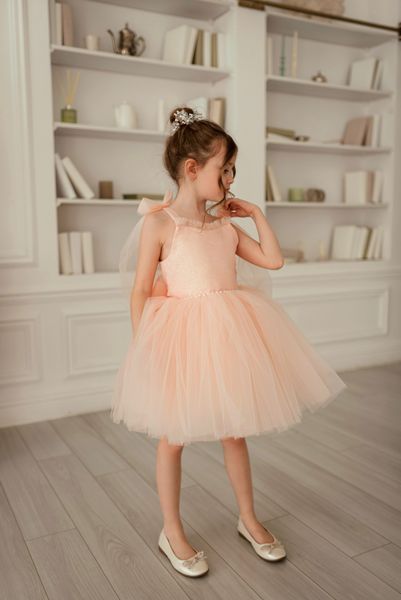 Сукня Хлоя персикова для дівчинки &mdash; Mini Queenie