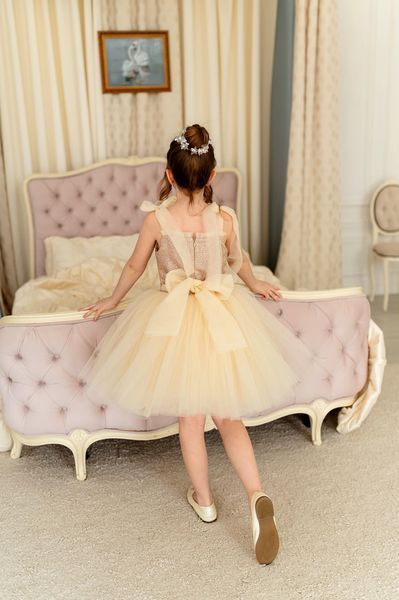 Сукня Хлоя для дівчинки &mdash; Mini Queenie