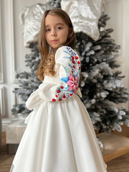 Сукня Айворі з різнокольоровим принтом на рукавах для дівчинки &mdash; Mini Queenie