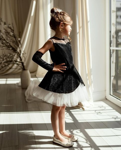 Сукня Айворі люрекс чорна для дівчинки &mdash; Mini Queenie