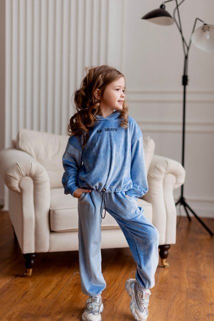 Спортивний костюм Be Brave велюровий для дівчинки &mdash; Mini Queenie