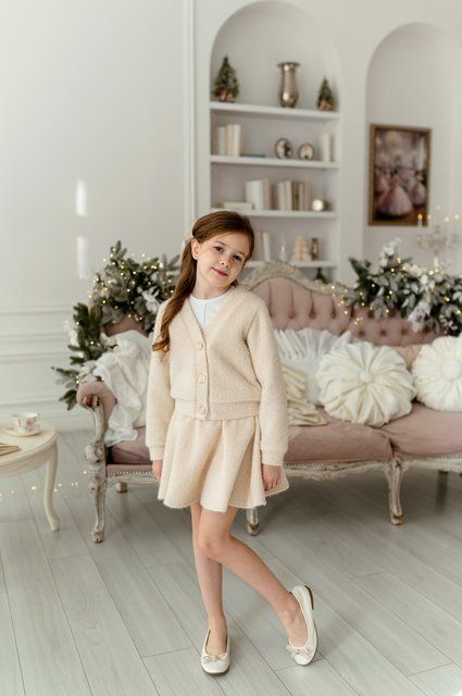 Комплект Олівія кофта та спідниця білий для дівчинки &mdash; Mini Queenie