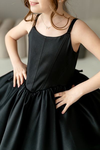 Сукня Скарлет для дівчинки &mdash; Mini Queenie