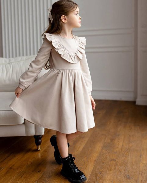 Сукня Шері бежева для дівчинки &mdash; Mini Queenie